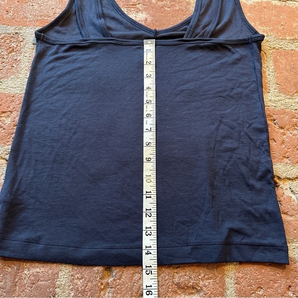 Navy blue CAbi Busy Tank size small summer fun - Picture 16 of 16